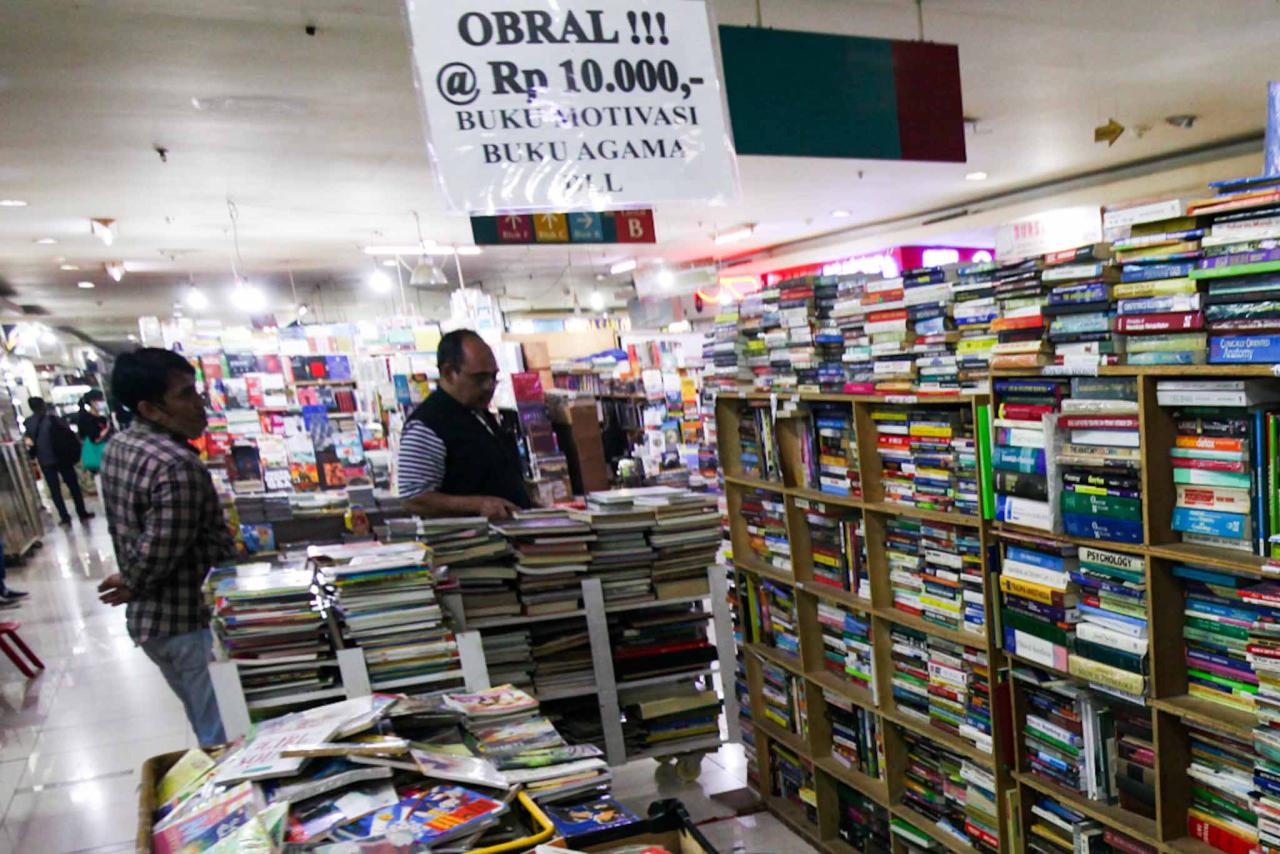 Pasar Buku Bekas Riwayatmu...
