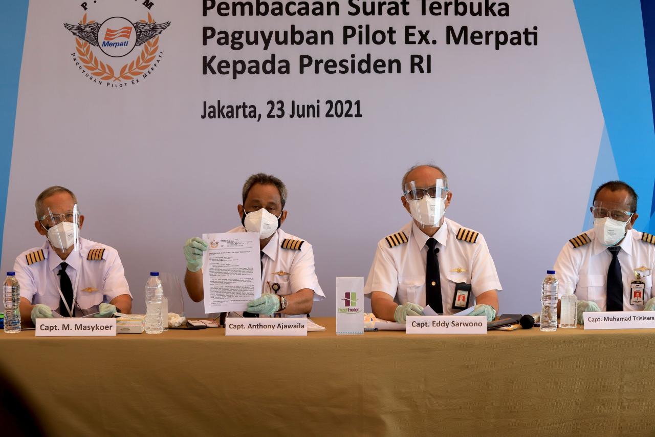Gaji dan Uang Pensiun...