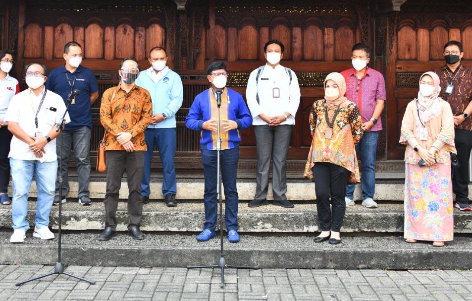 Menkominfo Imbau Penerima...