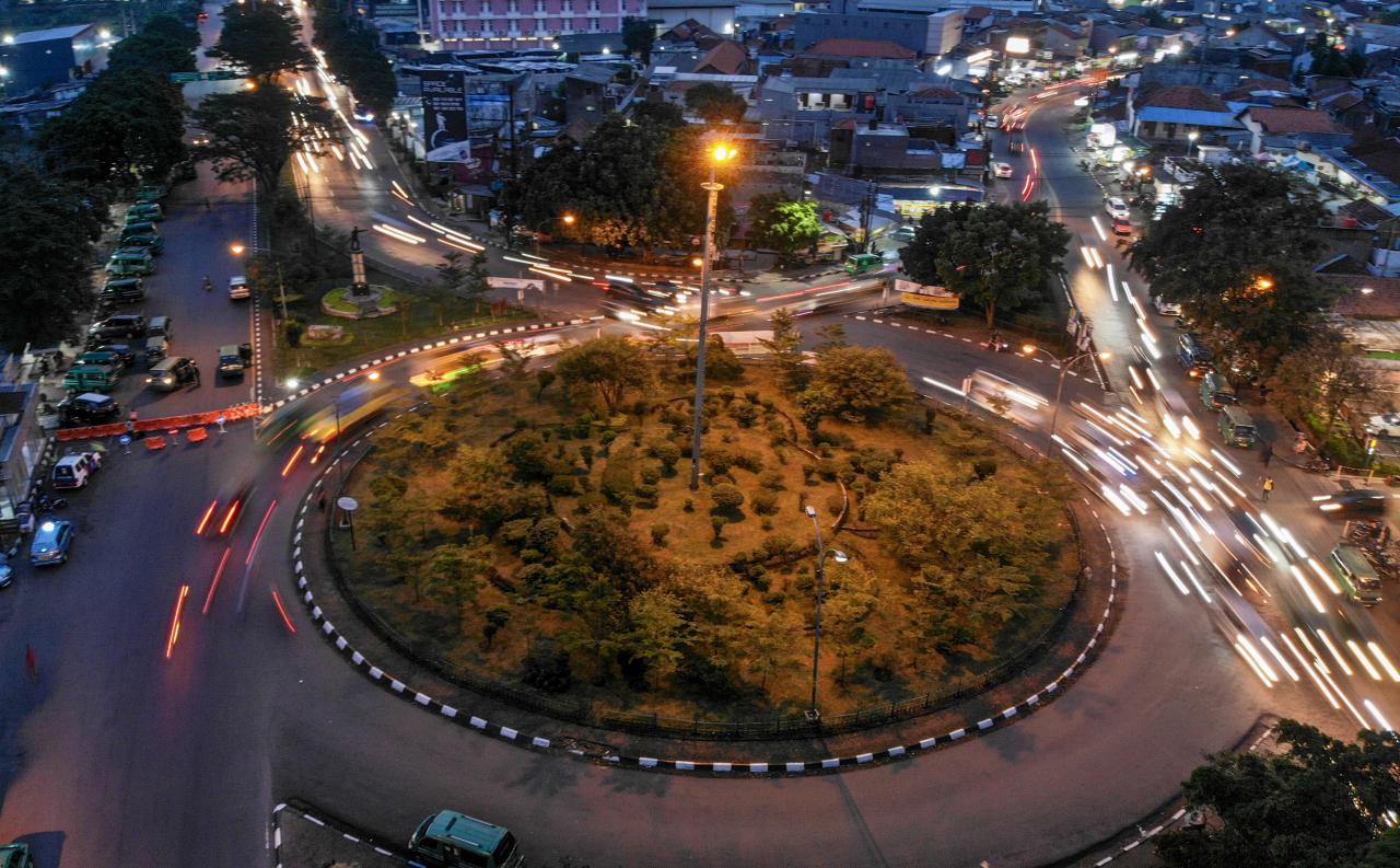 Penutupan Akses Jalan...
