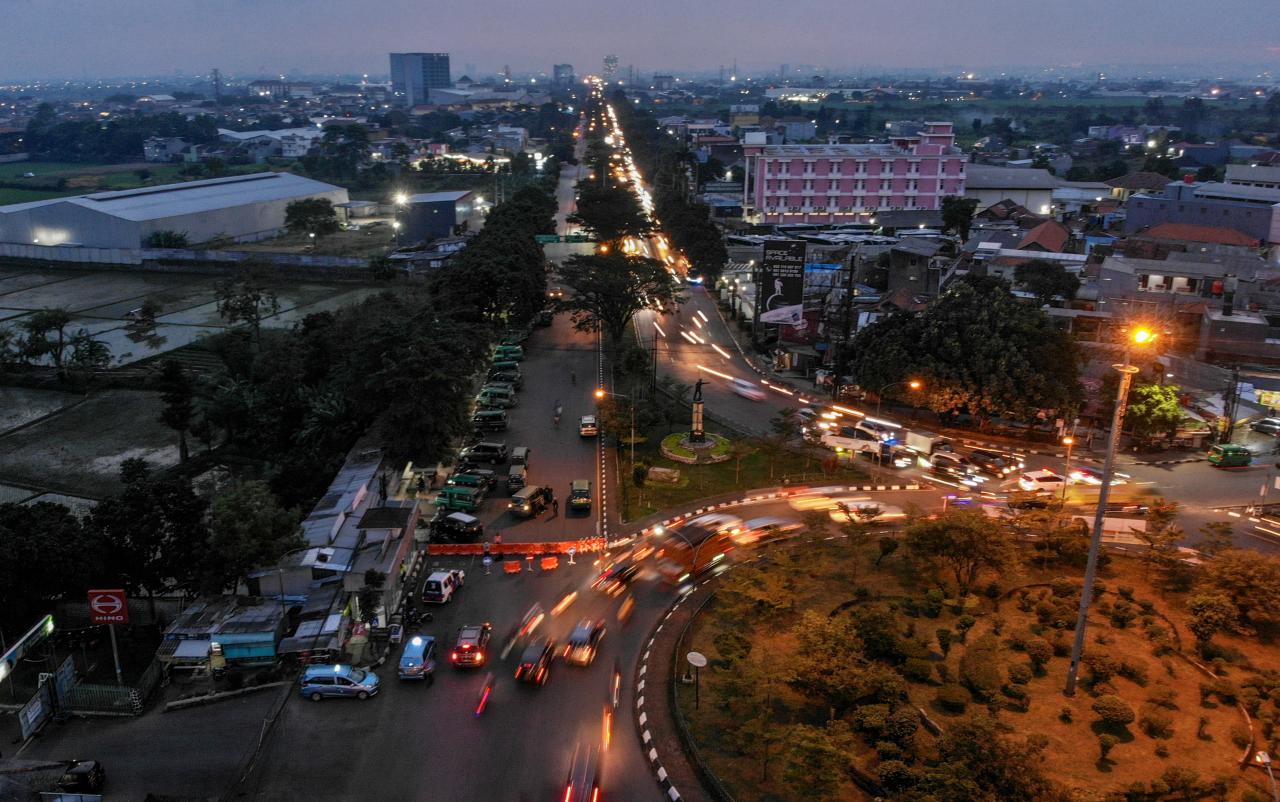 Penutupan Akses Jalan...