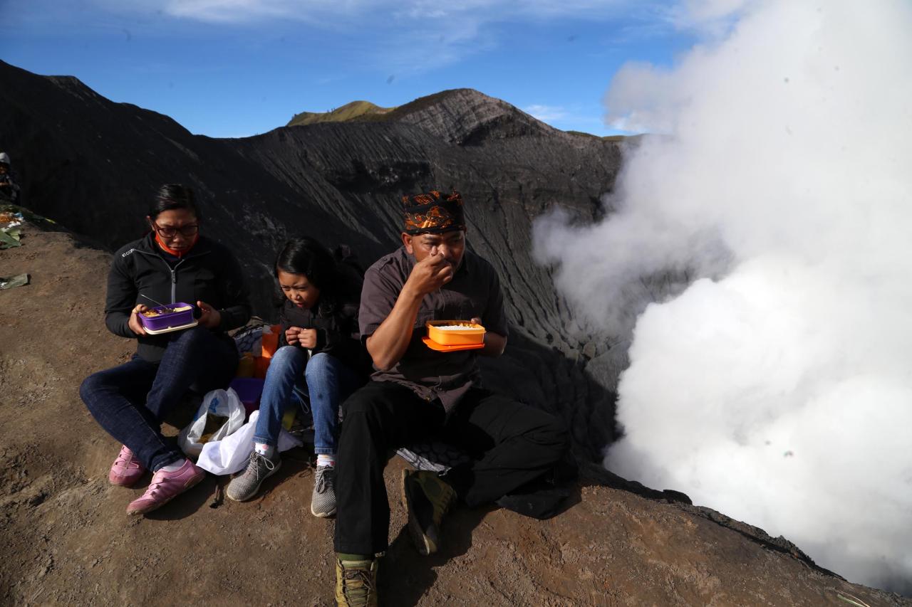 Tertutup untuk Wisatawan,...