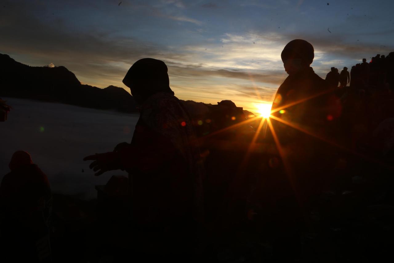 Tertutup untuk Wisatawan,...