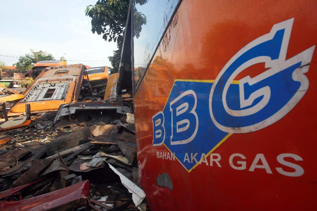 Melihat Kuburan Bus...