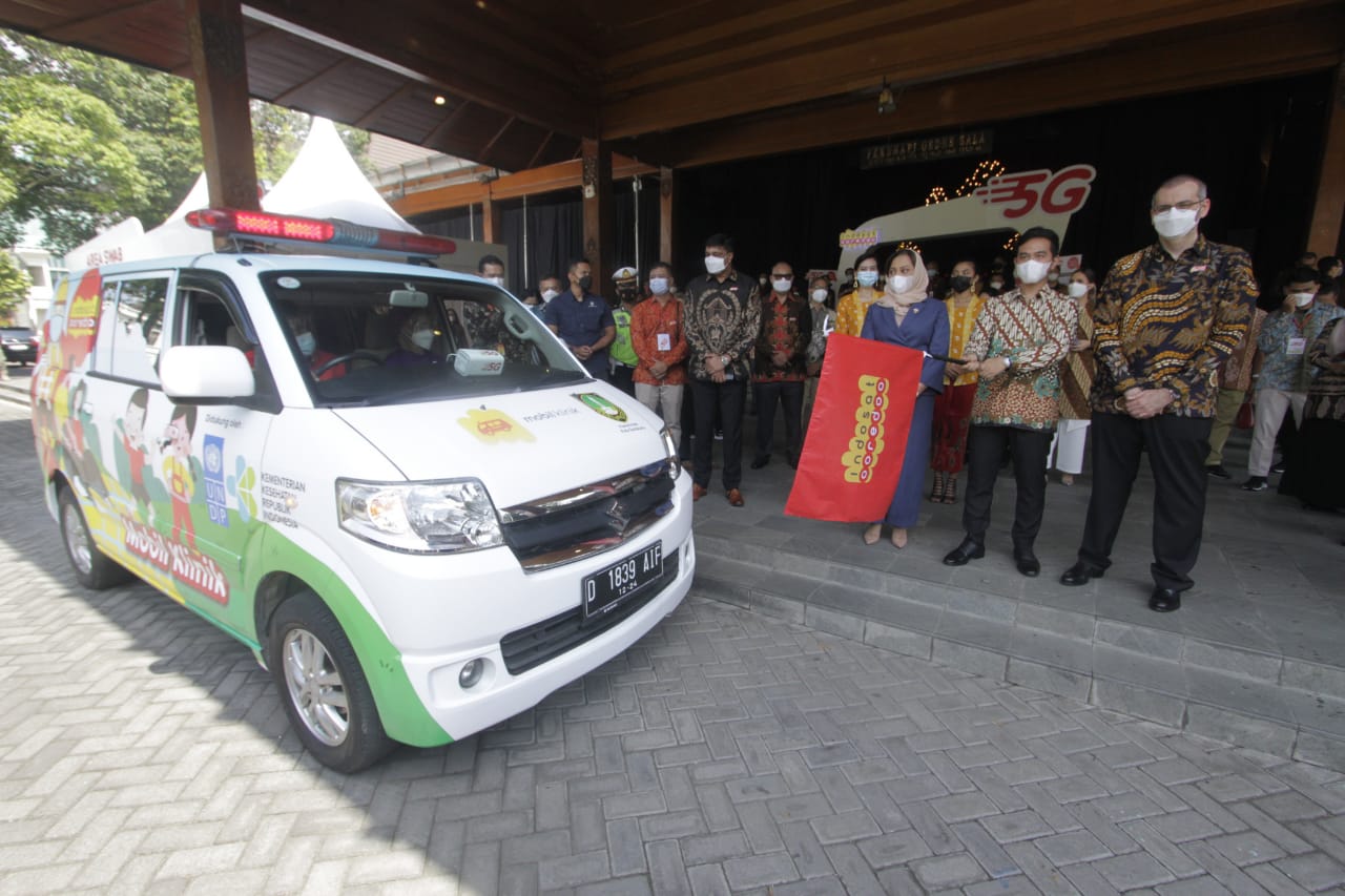 Jemput Bola, Mobil Klinik...