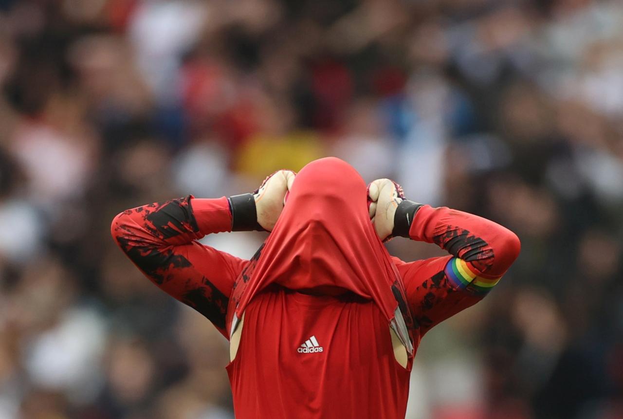 Bye Jerman, Inggris...