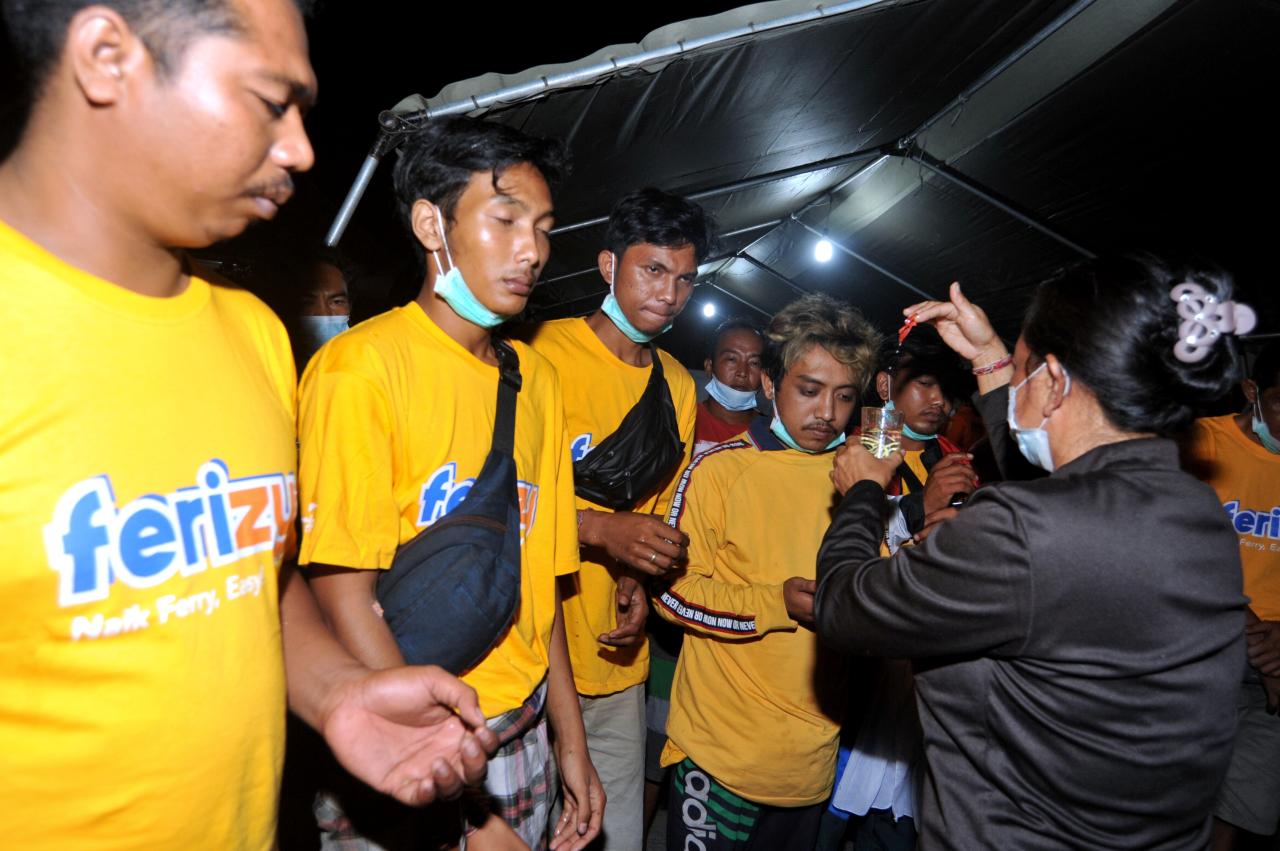 Tiba di Pelabuhan Gilimanuk,...