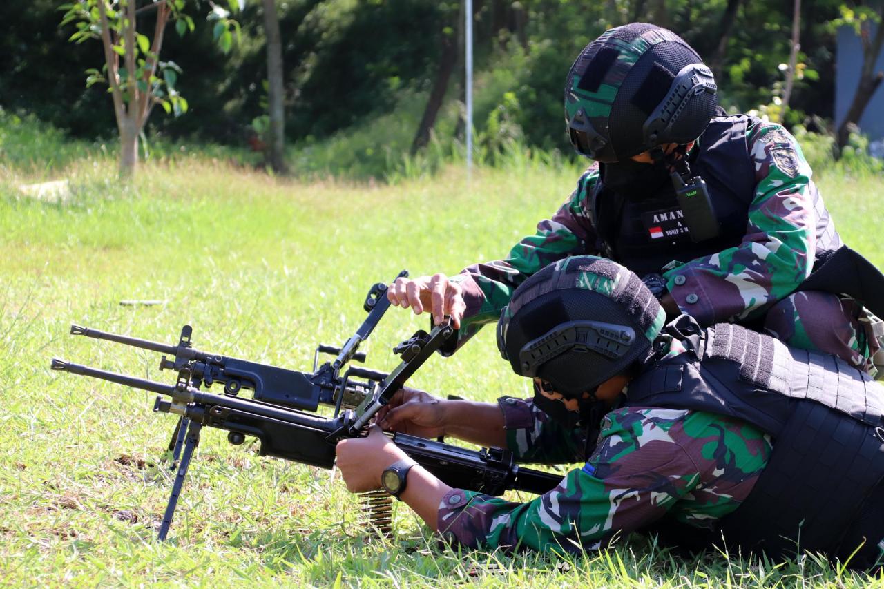 Aksi Para Sniper Marinir...