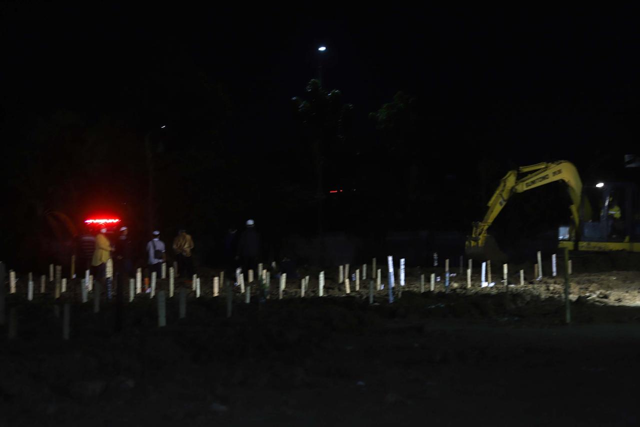 Potret Pilu di TPU Rorotan,...