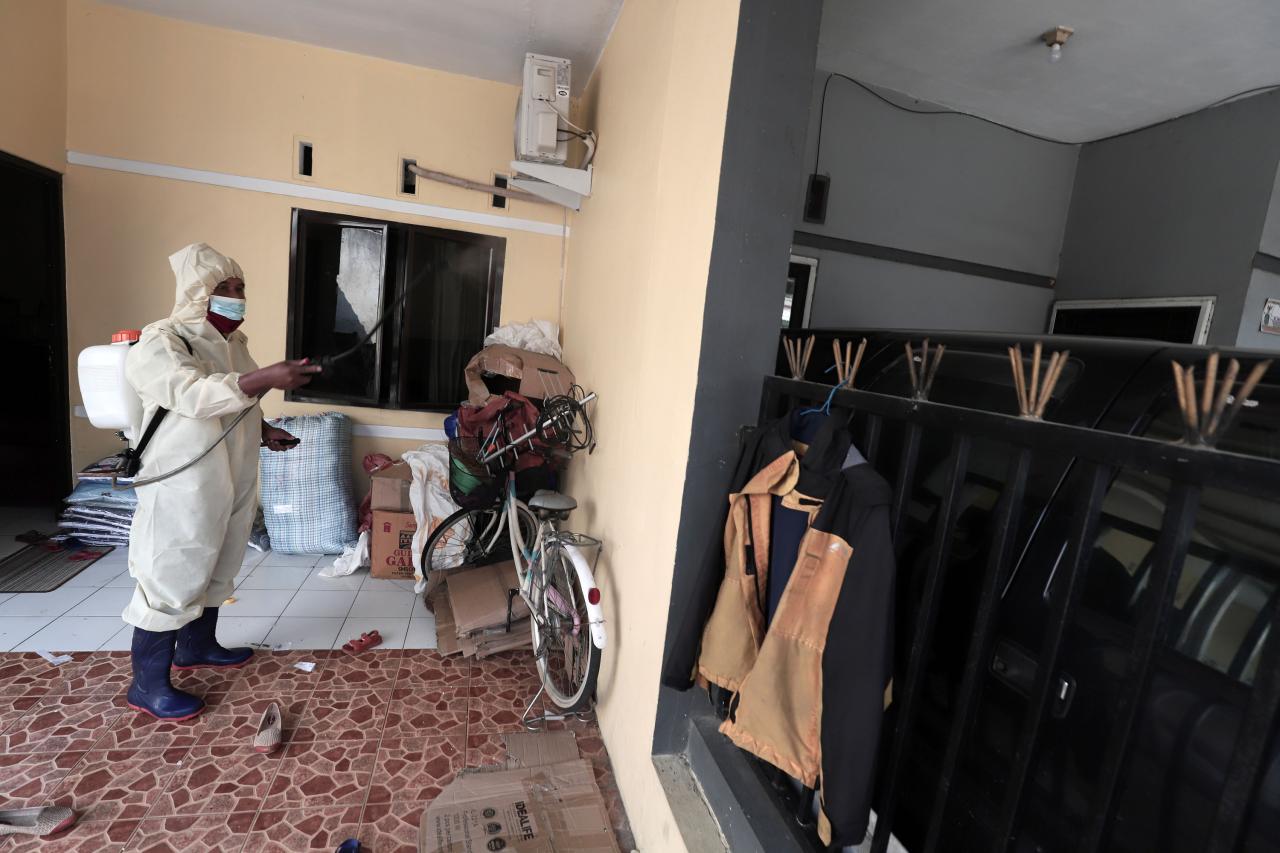 Cegah Penyebaran Covid-19,...