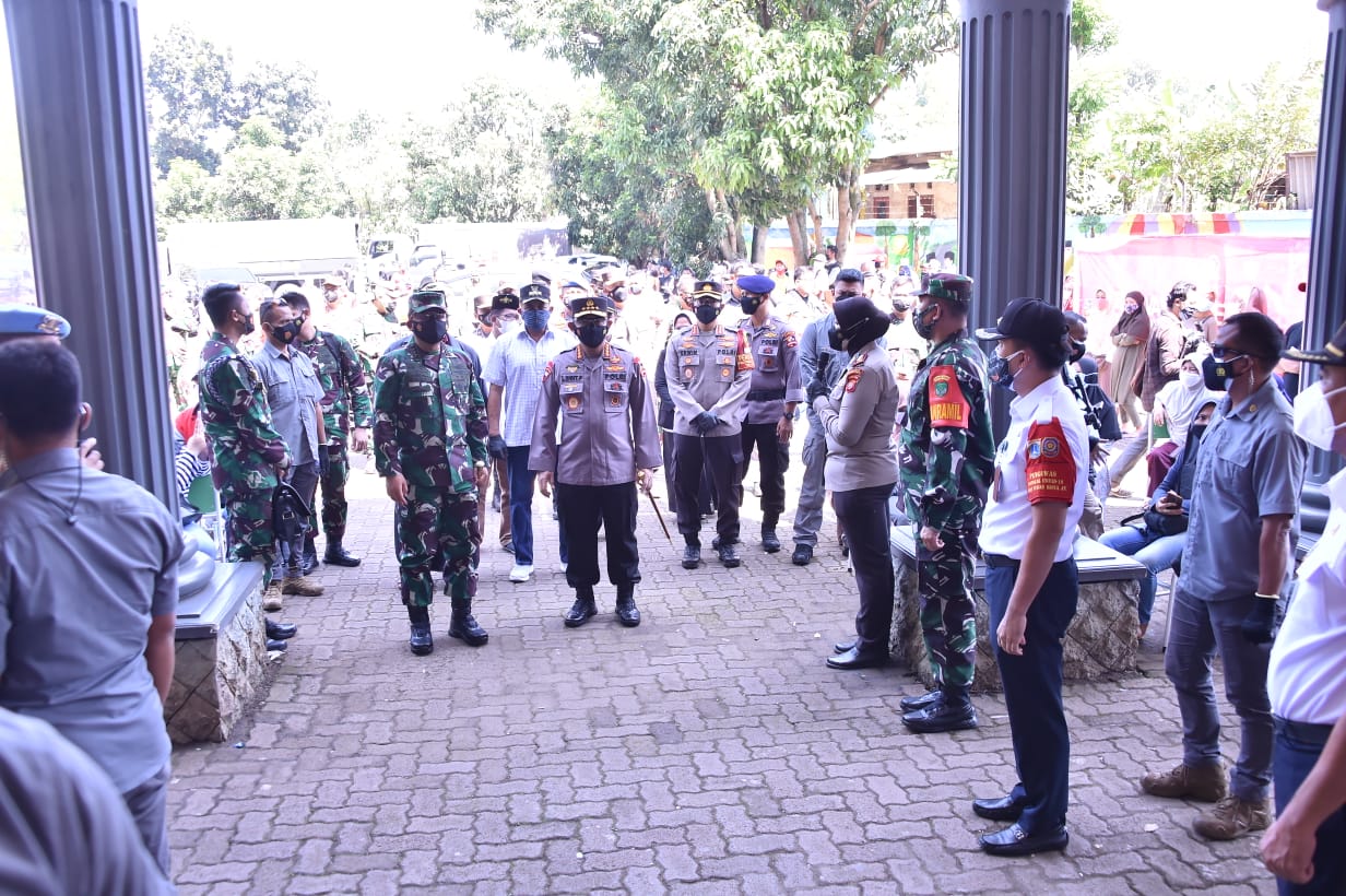 Panglima TNI dan Kapolri...