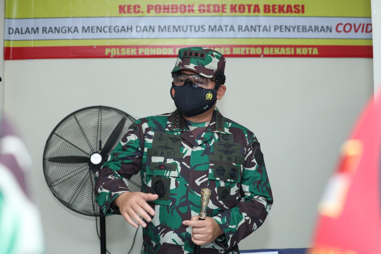 Panglima TNI Tinjau...
