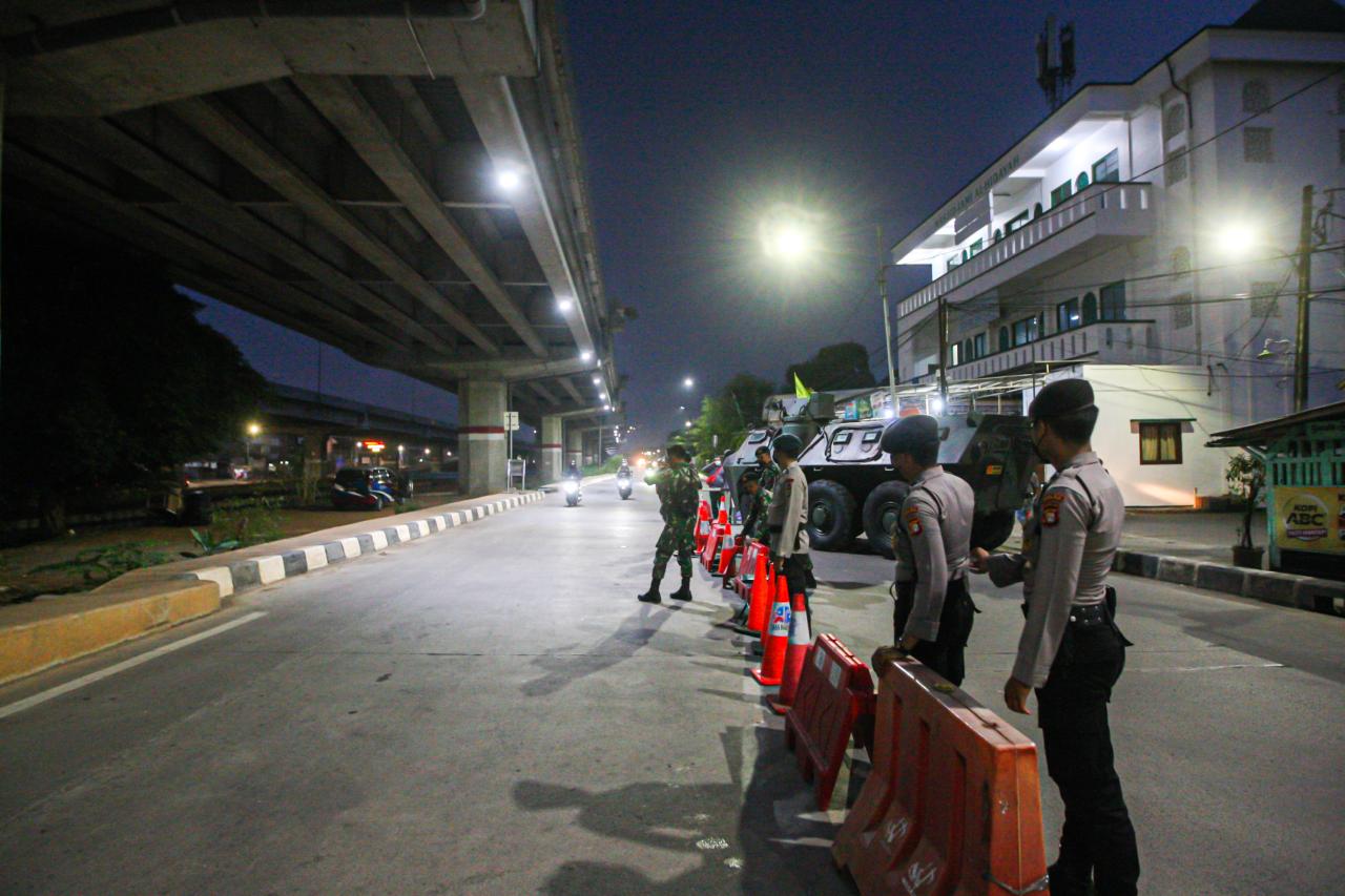 Hari ke-3 PPKM, Penyekatan...