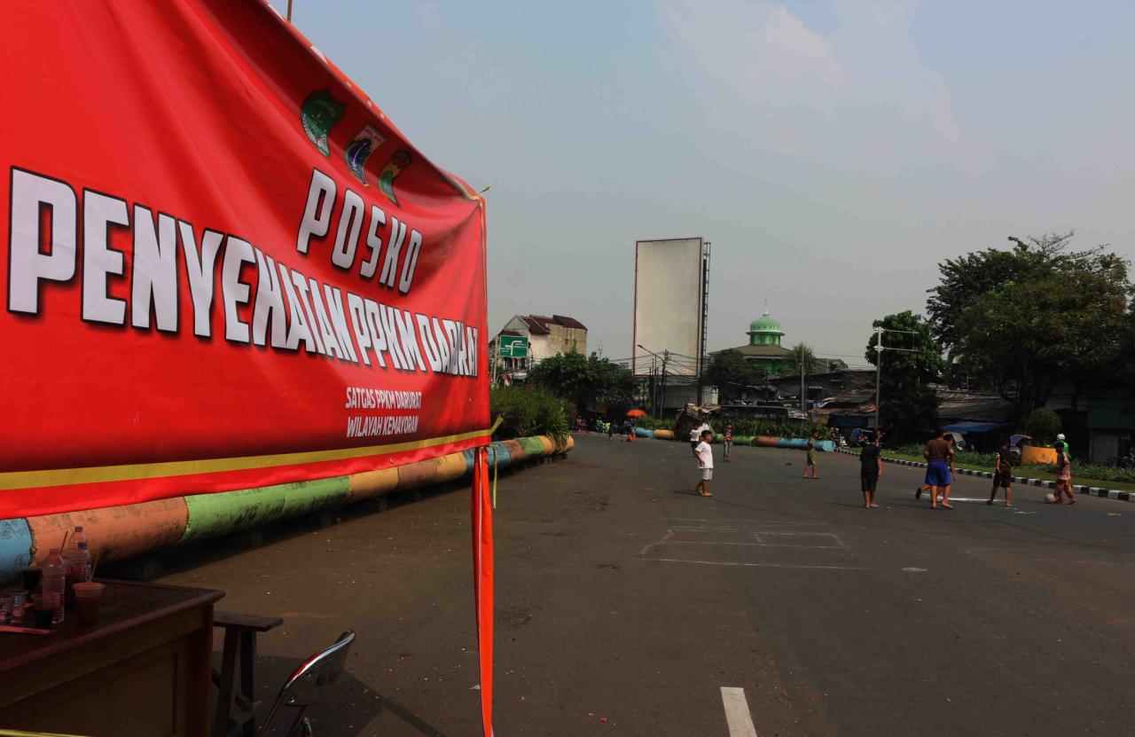 Bermain Bola di Jalan...