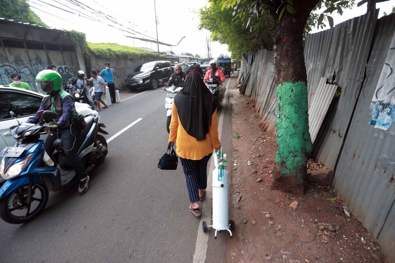 Potret Antrean Warga...