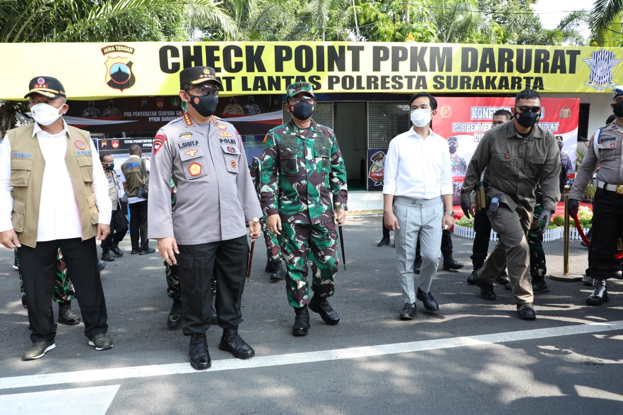 Panglima TNI: Menggunakan...