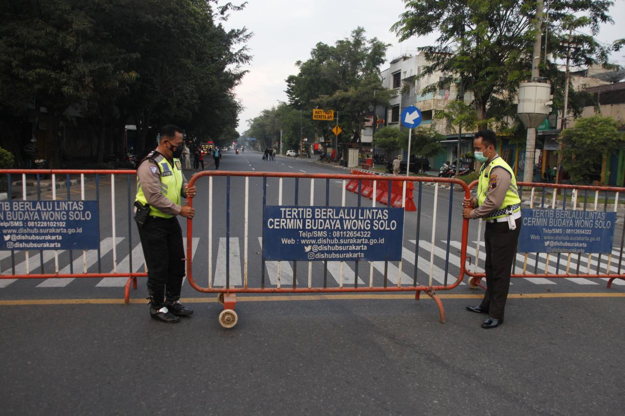 Penutupan Jalan Slamet...