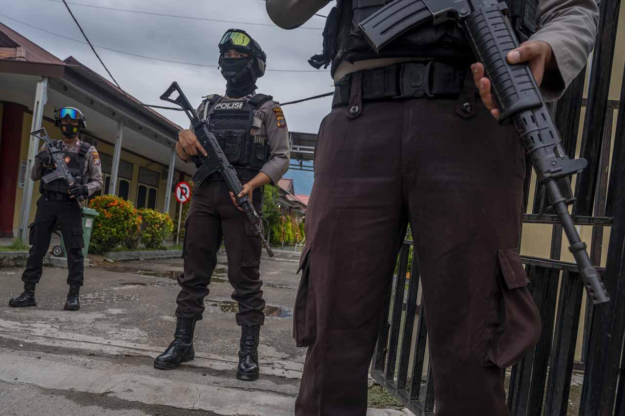 Prajurit Kopassus Tembak...
