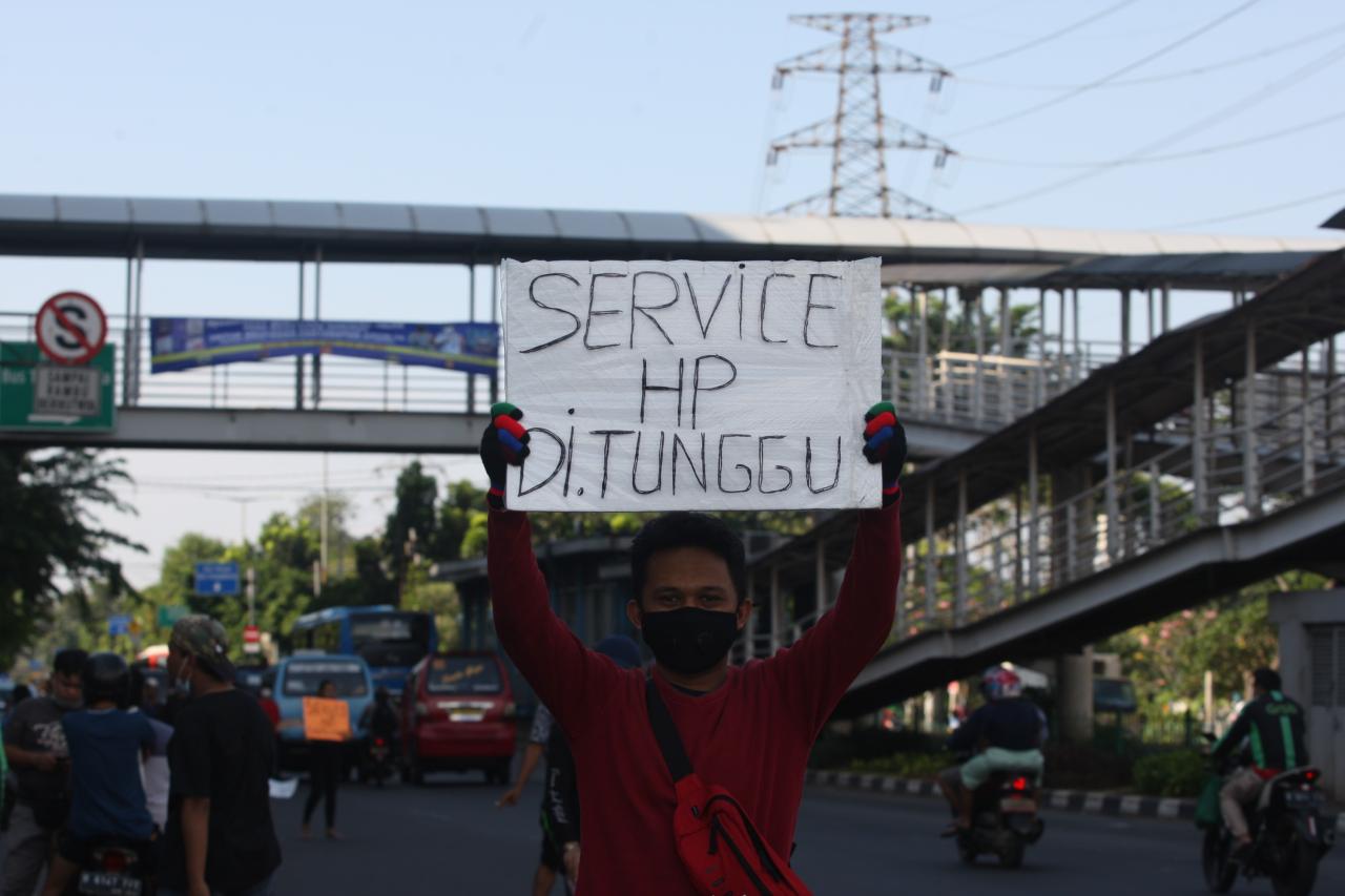 Imbas Mal Tutup, Tukang...