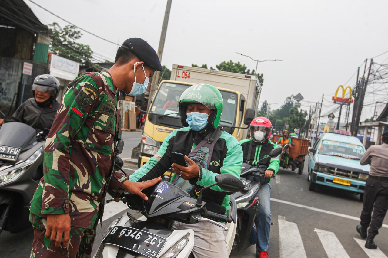 Penumpang Ojek Online...