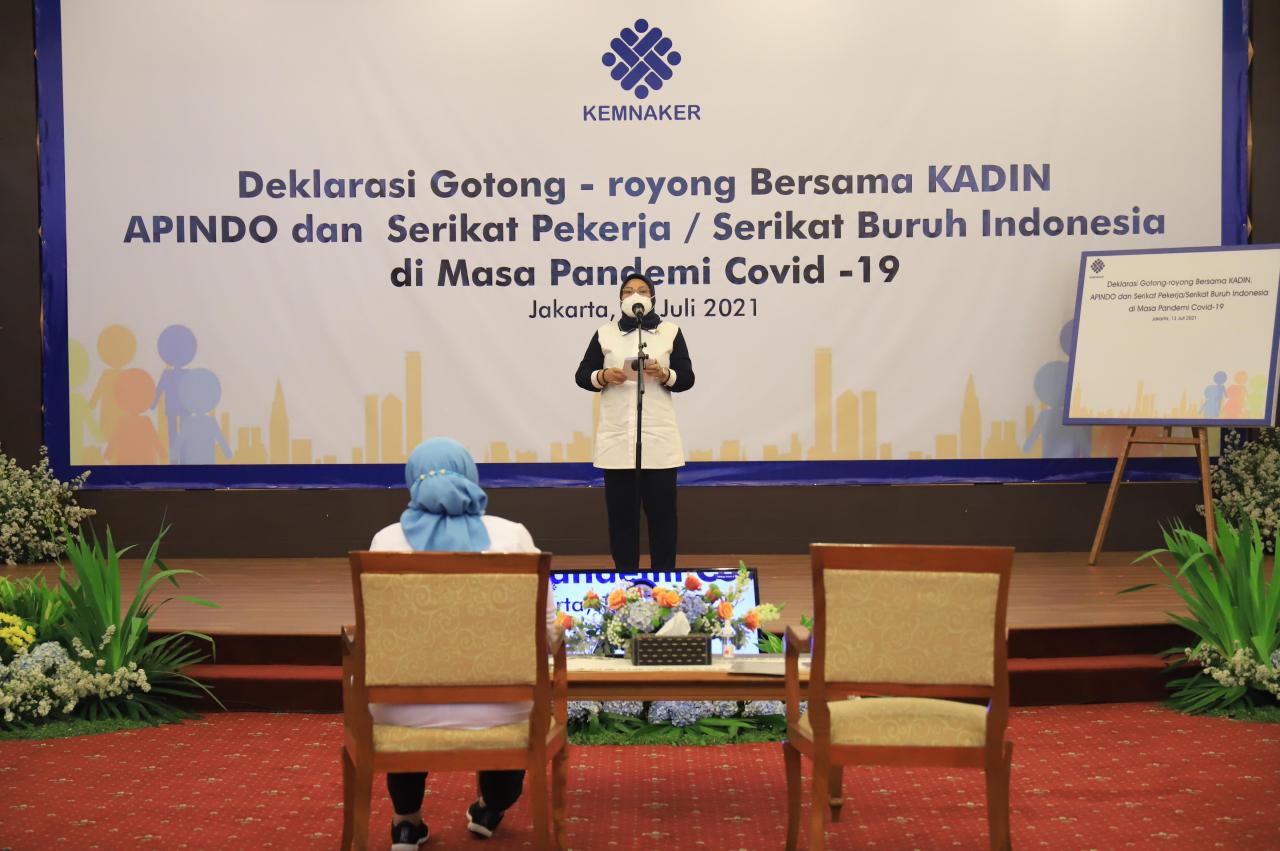 Kemenaker Gelar Deklarasi...