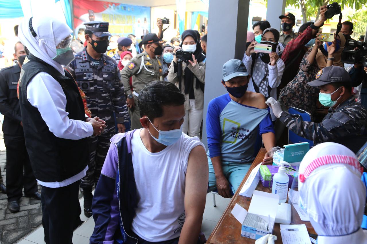 TNI Angkatan Laut Gelar...