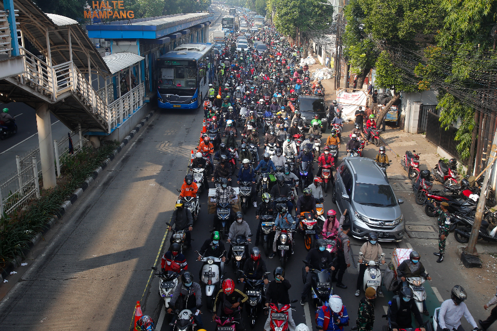 Kemacetan Panjang Akibat...