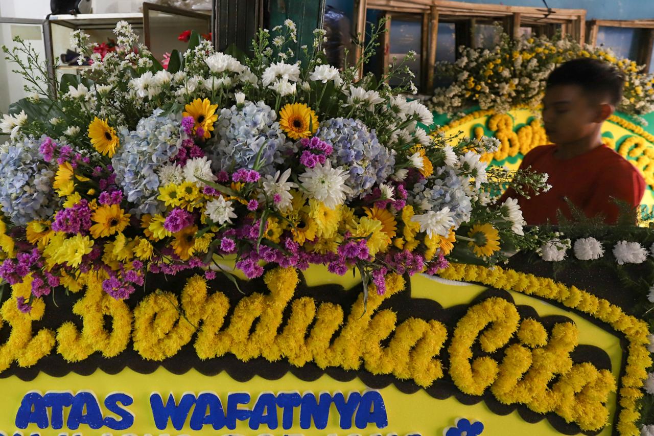 Pesanan Meningkat, Penjual...
