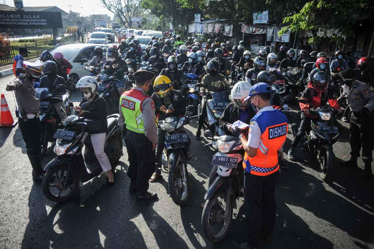 Penyekatan Akses Menuju...
