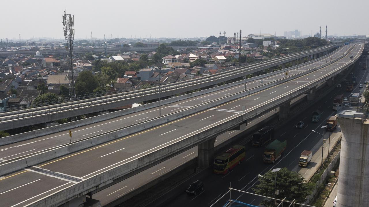 Penutupan Tol Layang...