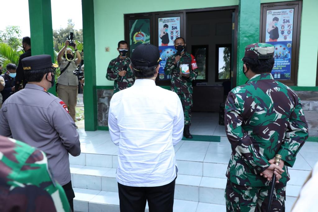 Panglima TNI Tinjau...