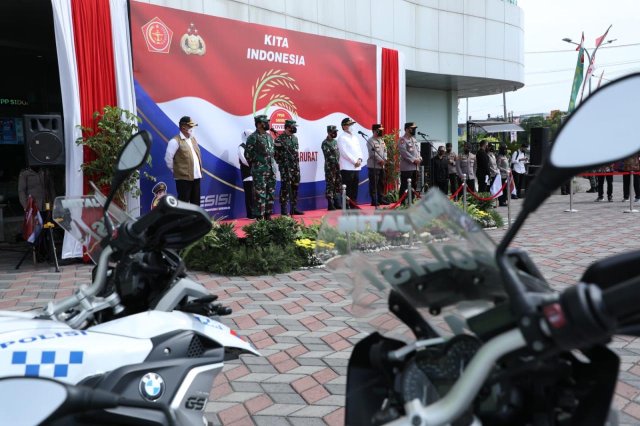 Panglima TNI Tinjau...