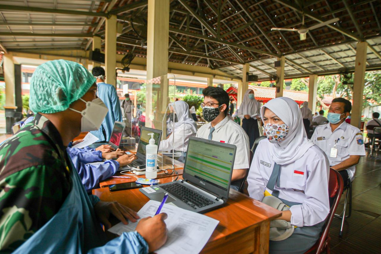 Ratusan Pelajar Ikuti...