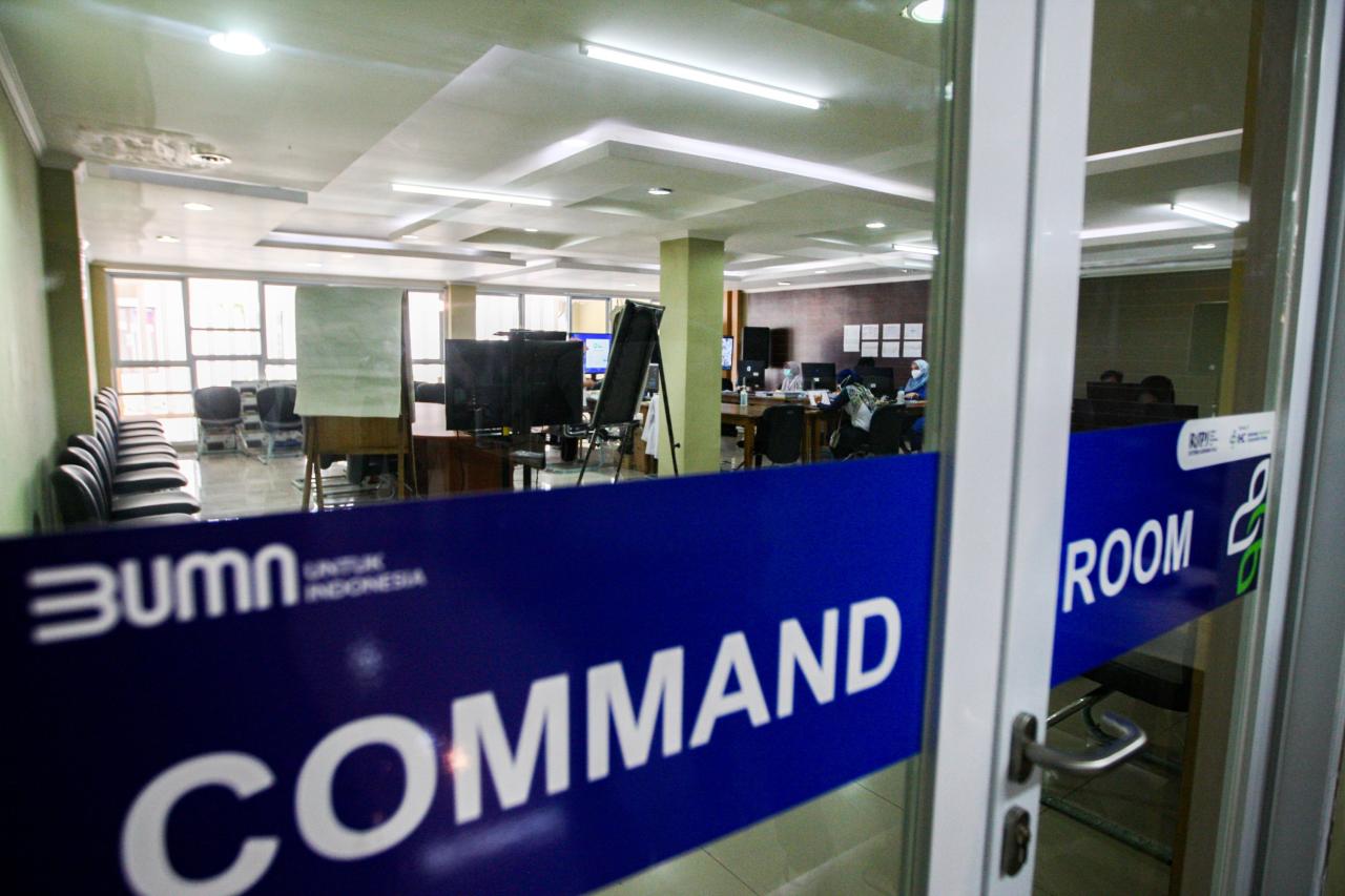 Mengintip Command Room...