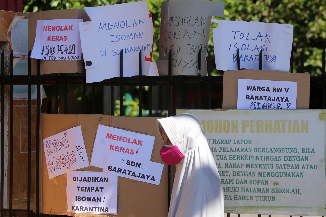 Warga Surabaya Tolak...