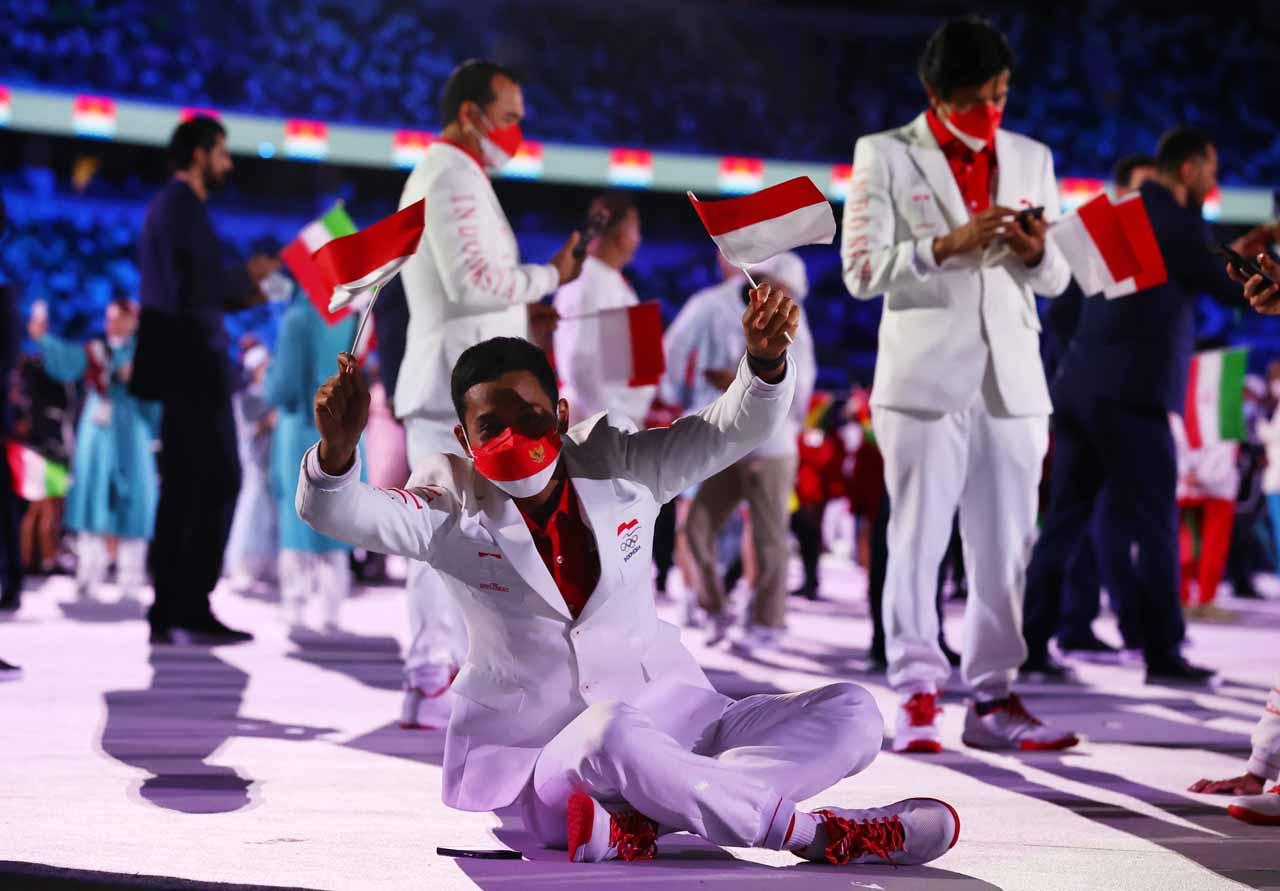 Defile Peserta Olimpiade...