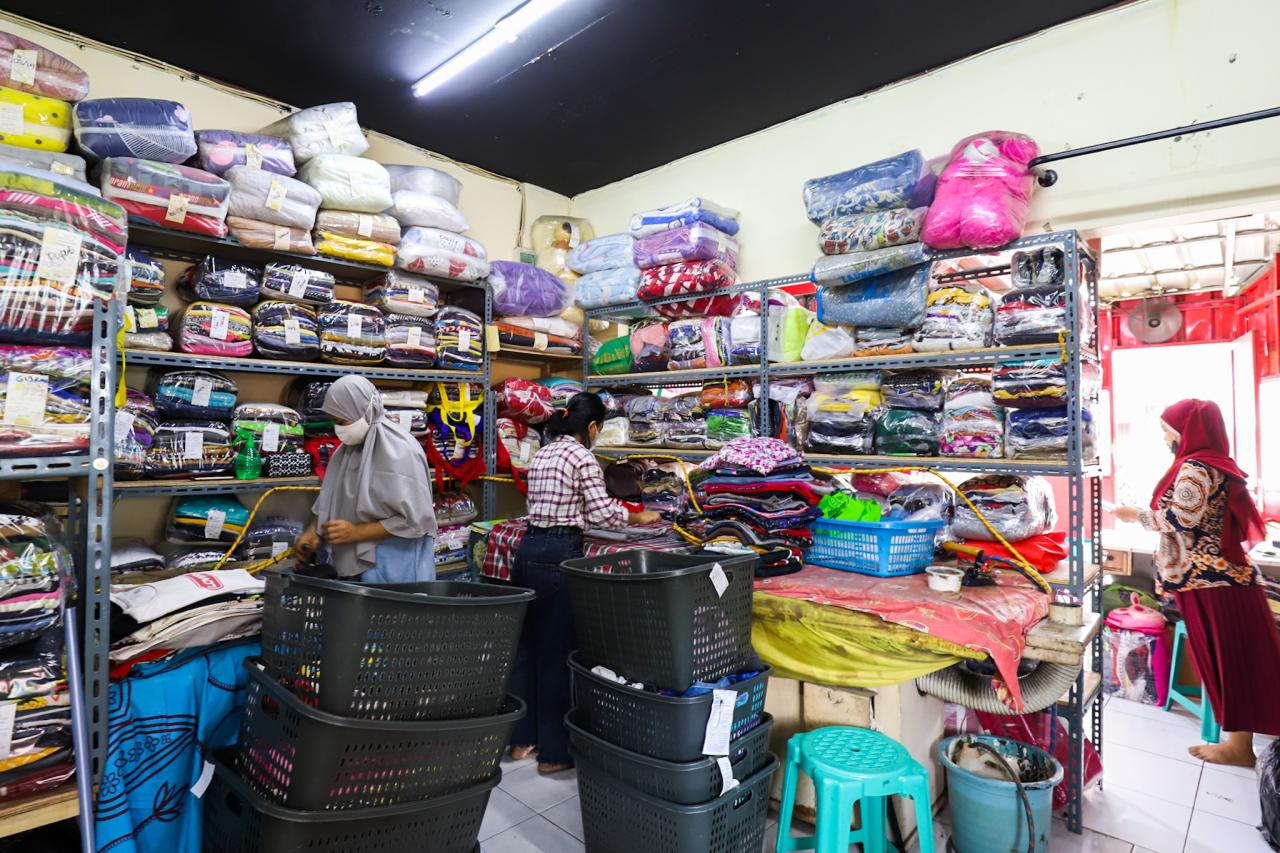 Bisnis Laundry Berkembang...