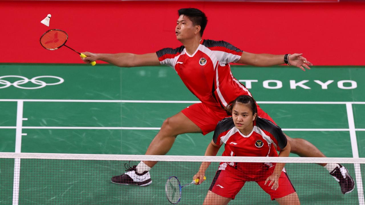 Tundukkan Pasangan Denmark,...