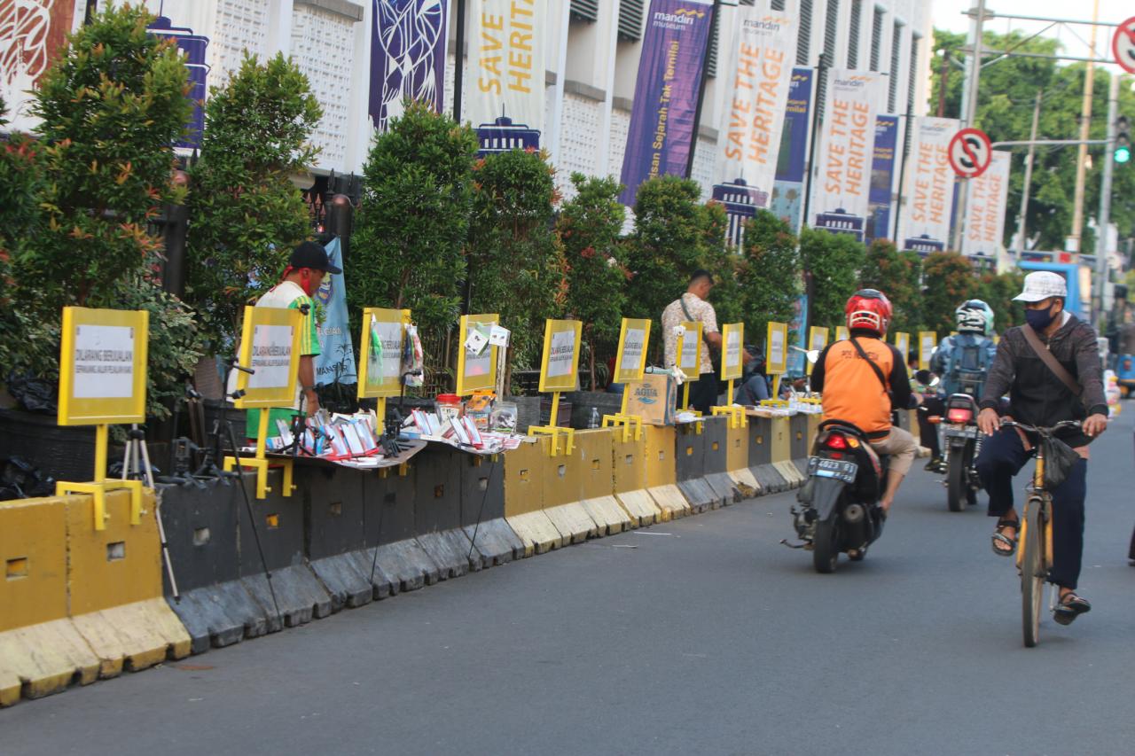 PKL Terdampak PPKM Level...