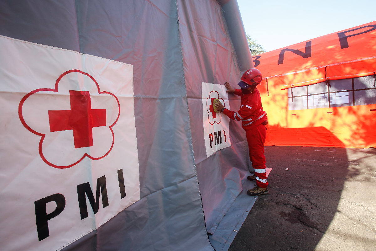 PMI Dirikan Shelter...