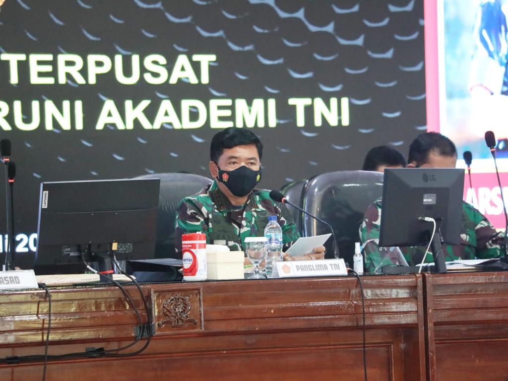Panglima TNI Pimpin...