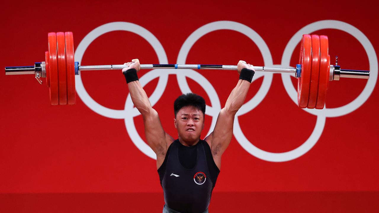 Raih Perunggu, Lifter...