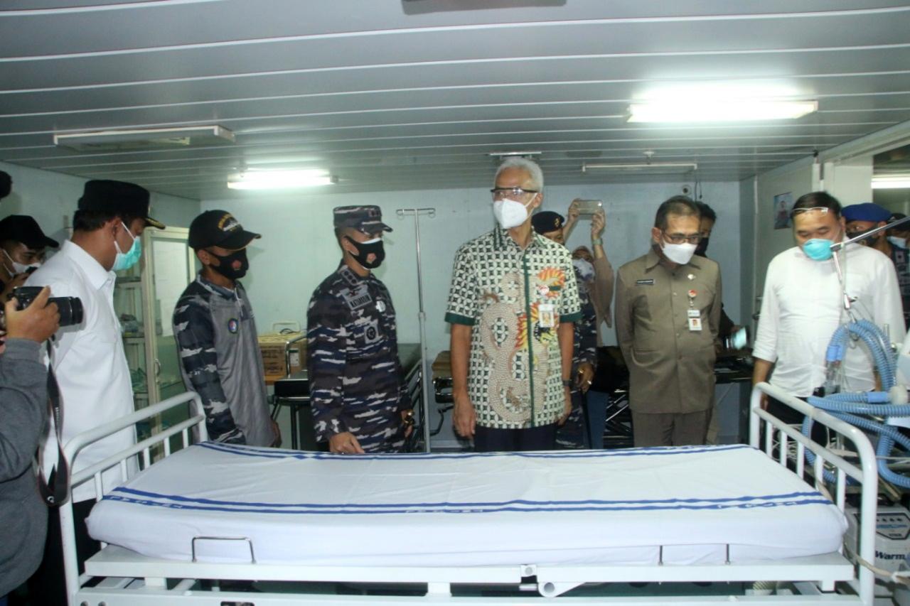KRI dr Soeharso-990...