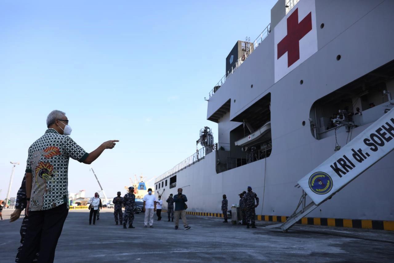 KRI dr Soeharso-990...