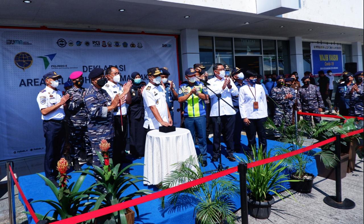 Pelindo IV Gelar Vaksinasi...