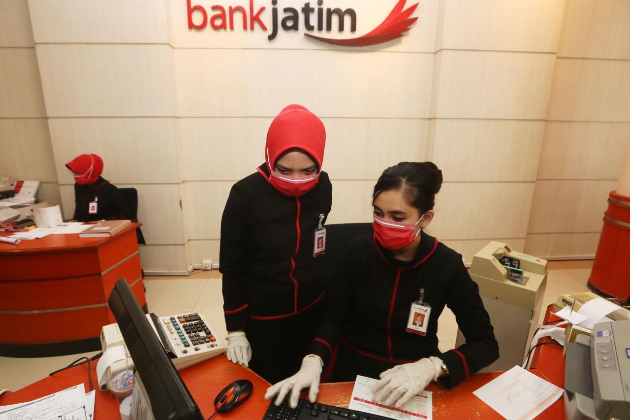 Laba Bank Jatim Tembus...