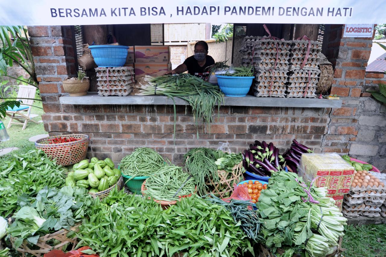 Dapur Umum Gotong Royong...