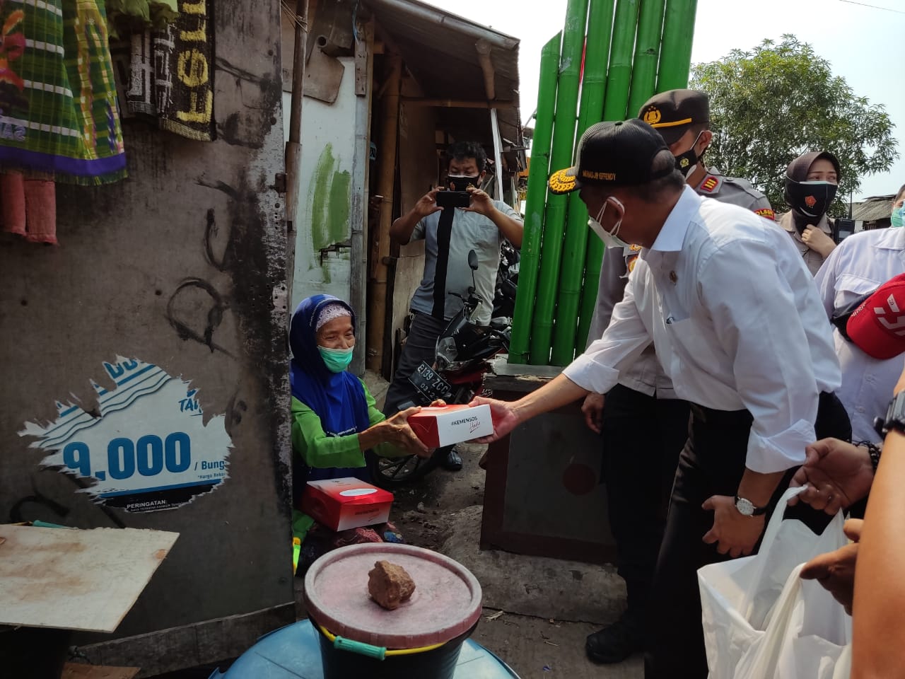 Sidak Distribusi Bansos,...
