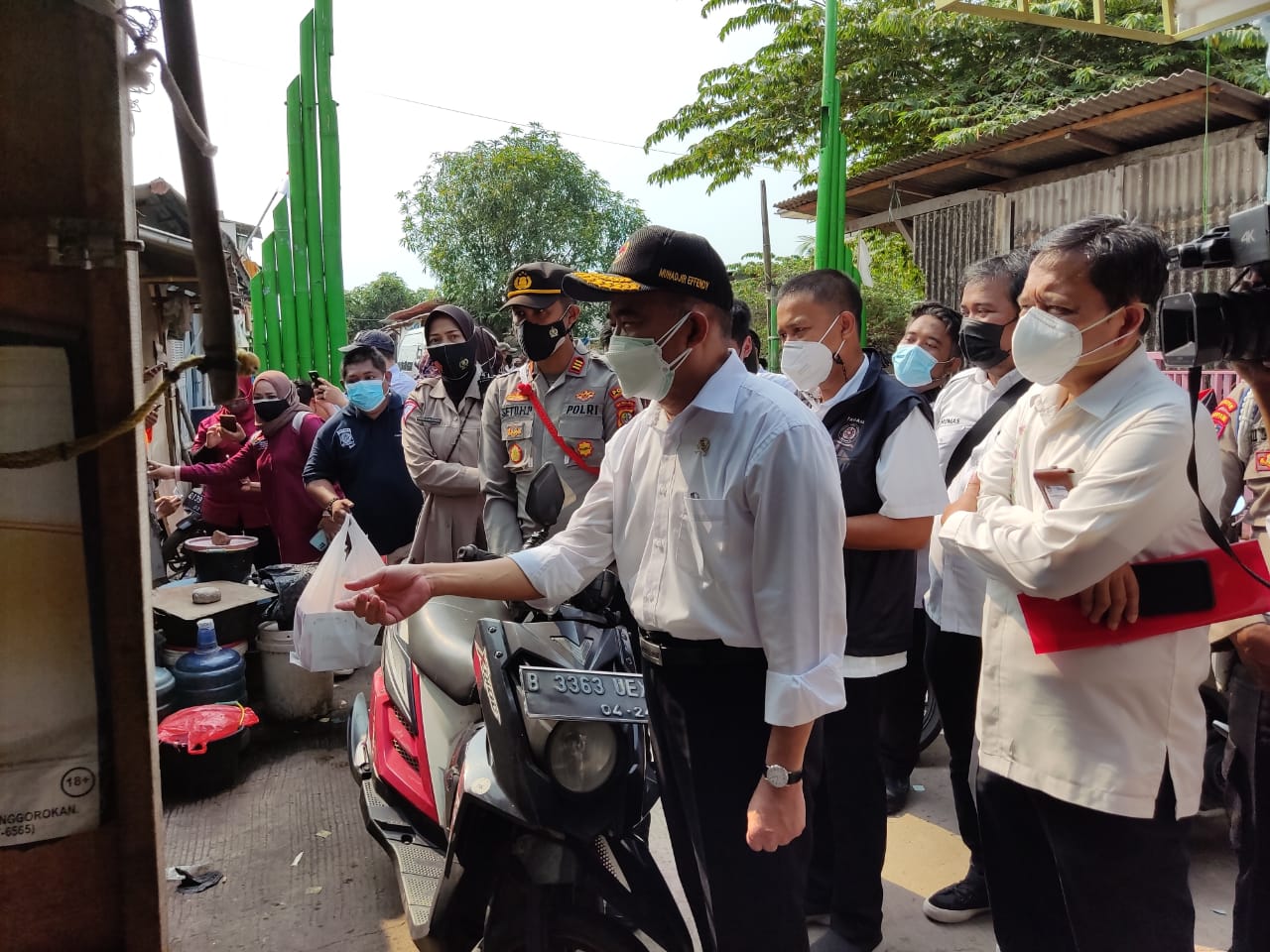 Sidak Distribusi Bansos,...