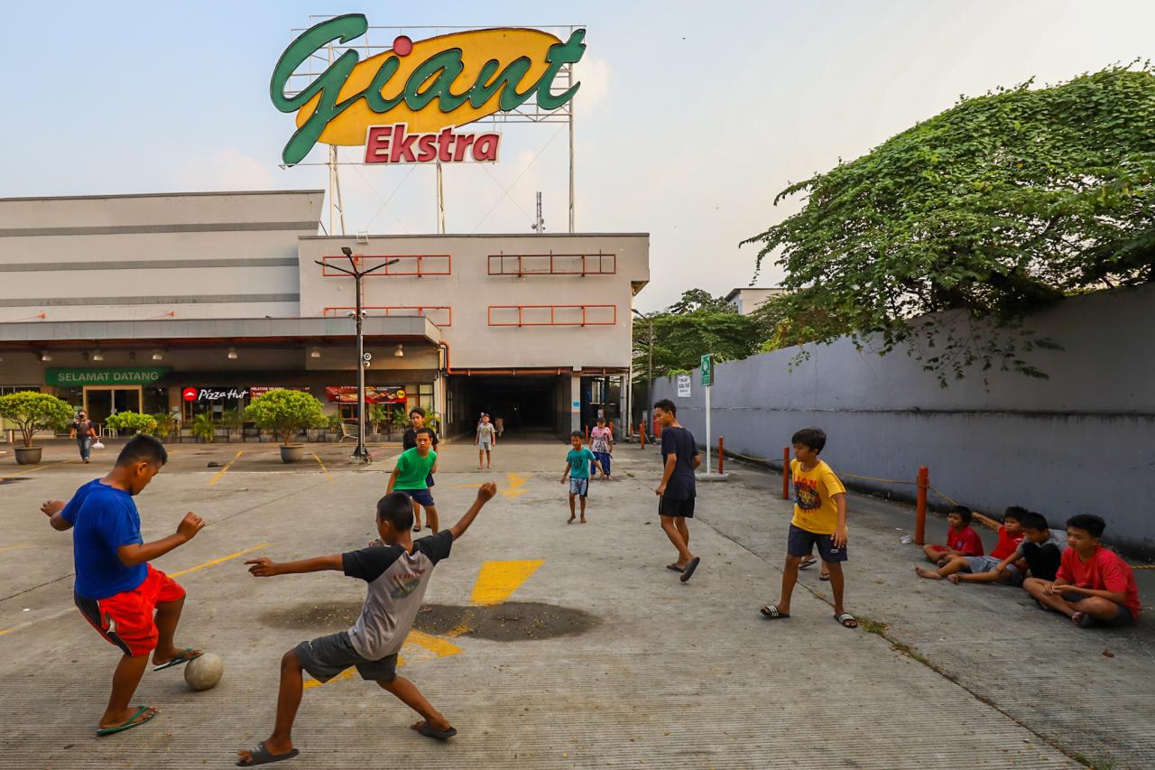 Karyawan Giant Dapat...